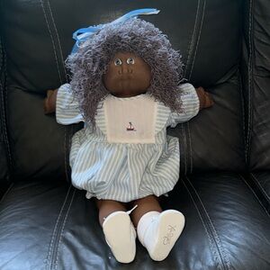 Soft Face original Cabbage Patch Doll African American girl